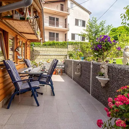 Apartment Gorgeous In With Jacuzzi