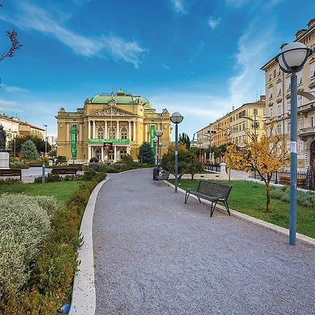 Gorgeous In With Jacuzzi * Rijeka